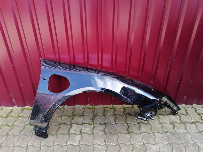 Porsche Taycan Porsche Taycan 9J Right Wing 9J1821102AY WITH POWER DOOR Front Right Fender Body type: Estate
Fuel: ELECTRIC