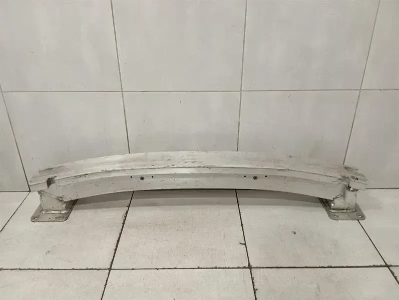 Porsche Taycan Porsche Taycan 9J rear bumper beam 9J1803184C rear bumper carrier Body type: Estate
Fuel: ELECTRIC
