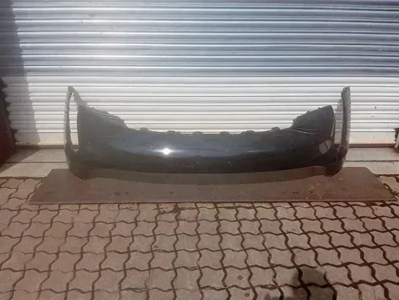 Porsche Taycan Porsche Taycan 9J Front Bumper 9J1807221D Front Bumper Body type: Estate
Fuel: ELECTRIC