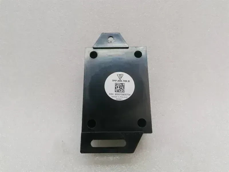 Porsche Taycan Porsche Taycan 9J Speaker 7PP035709B Loudspeakers Body type: Estate
Fuel: ELECTRIC