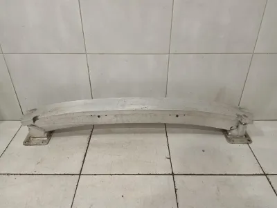 Задний бампер Porsche Taycan 9J, кронштейн заднего бампера 9J1803184C