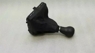 Audi A4 8W pārnesumkārbas rokturis manuālā āda melna melna