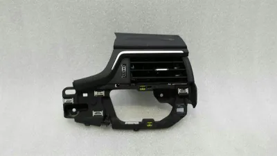 Audi A4 8W RHD labā gaisa ventilācijas atvere 8W2820902B labā stūre