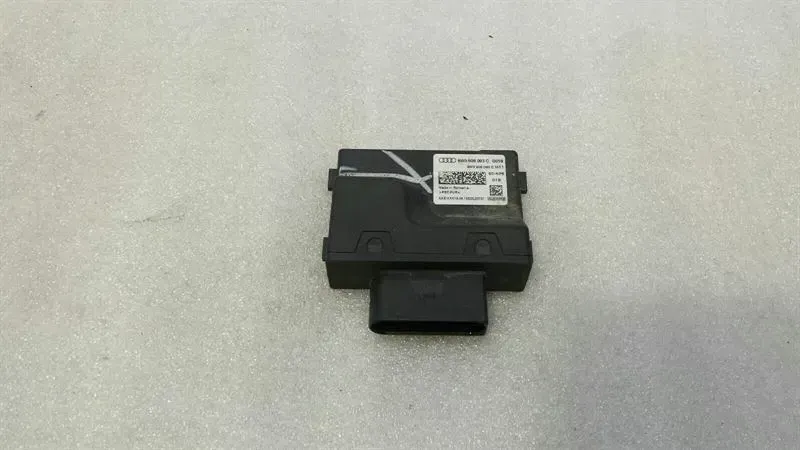 Audi A4 (B9) 2015-... Audi A4 8W fuel pump module 8W0906093C control unit fuel pump