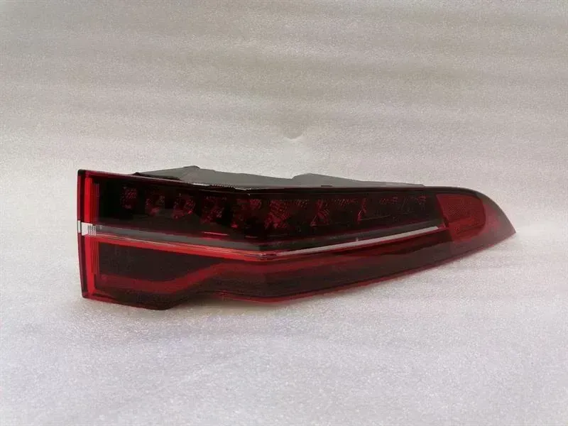 Jaguar I-Pace 2018-2024 JAGUAR i-PACE X590 EV400 RRH Light J9D3-13404-CC Tail Light Rear Right