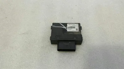 Модуль топливного насоса Audi A4 8W 8W0906093C блок управления топливным насосом