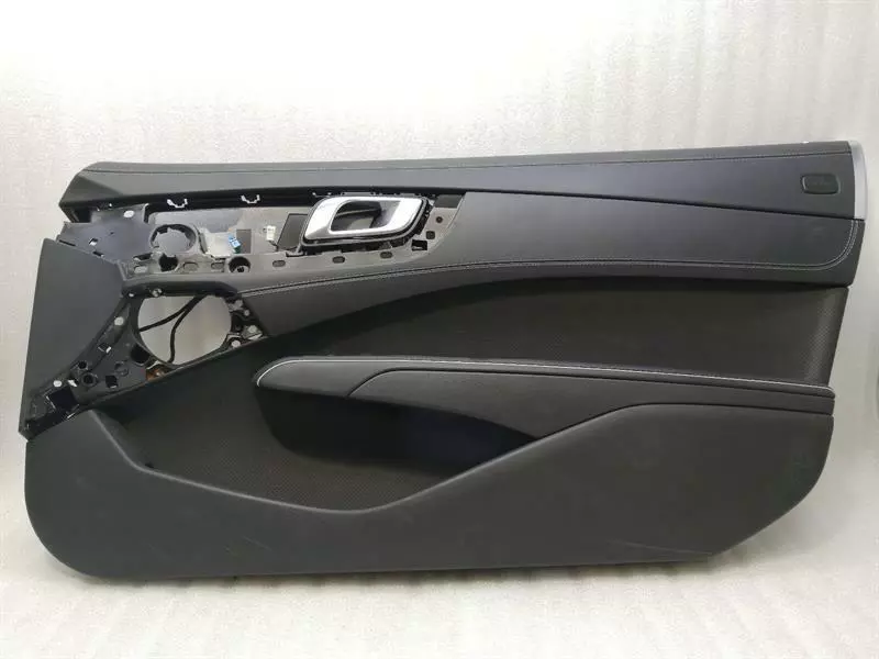 Mercedes-Benz A (W176) Mercedes SL R231 door card front right A2317205601 RHD RIGHT HAND DRIVE Body type: Convertible
Fuel: Petrol