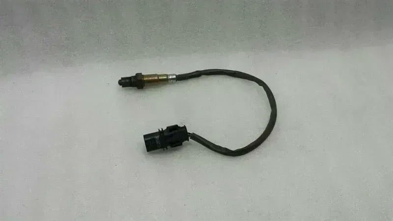 Mercedes-Benz CLS (C218) MERCEDES CLS W218 LAMBDA SENSOR A0095426318 LAMBDA SENSOR UPSTREAM M278 Body type: Saloon
Fuel: Petrol