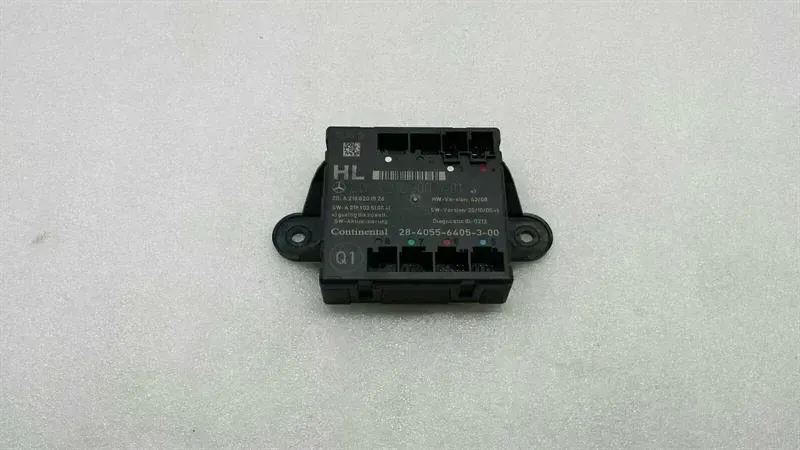 Mercedes-Benz CLS (C218) Mercedes CLS W218 rear left door control unit A2189001401 RLH door module Body type: Saloon
Fuel: Petrol