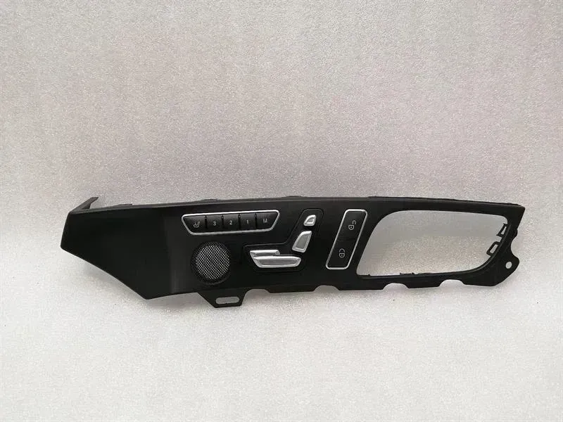 Mercedes-Benz A (W176) Mercedes SL R231 right seat memory switch A2319059000 right seat switch Body type: Convertible
Fuel: Petrol