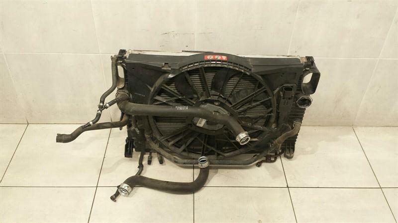 Mercedes-Benz CLS (C219) Mercedes CLS W219 radiator pack A2115003402 radiator package OM642 V6 diesel Body type: Saloon
Fuel: Diesel