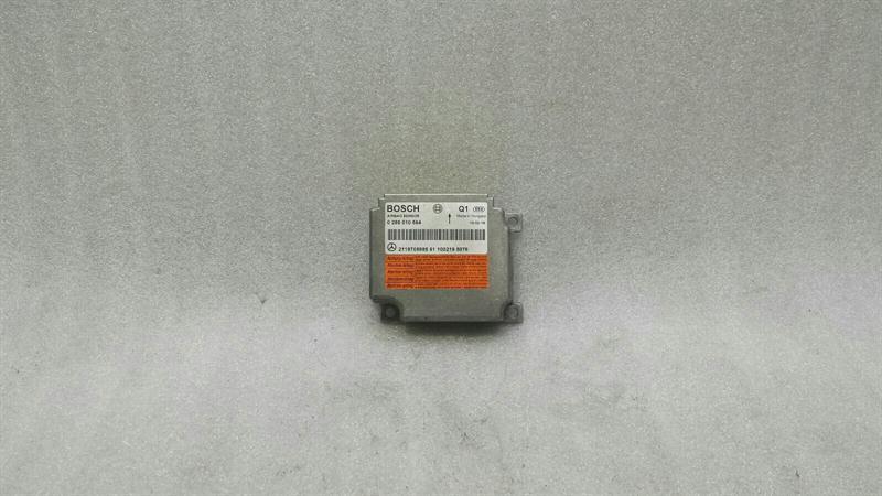 Mercedes-Benz CLS (C219) Mercedes CLS W219 Safety Module ECU A2118705885 Air Control Unit SRS Body type: Saloon
Fuel: Diesel