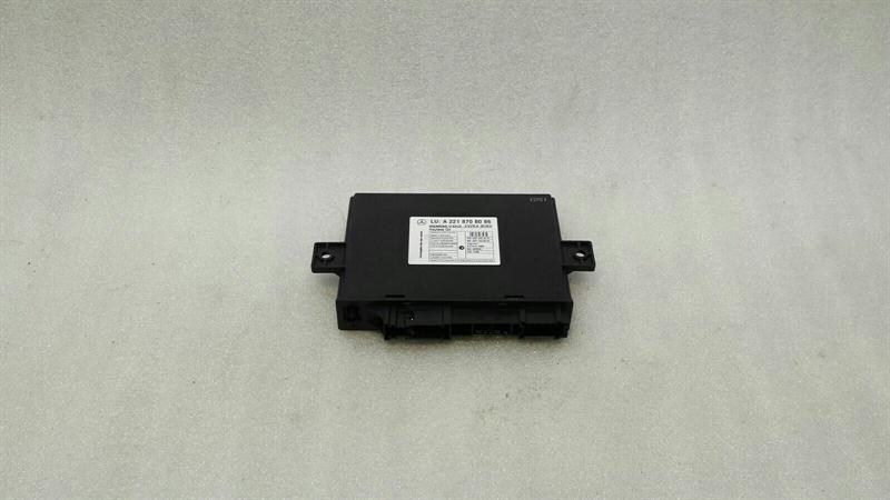 Mercedes-Benz A (W169) Mercedes S-Class W221 Keyless Go module A2218708086 Keyless Go ECU