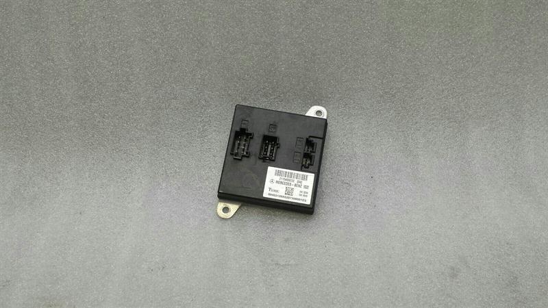 Mercedes-Benz CLS (C219) Mercedes CLS W219 electronic module A2115455232 control unit SAM Body type: Saloon
Fuel: Diesel