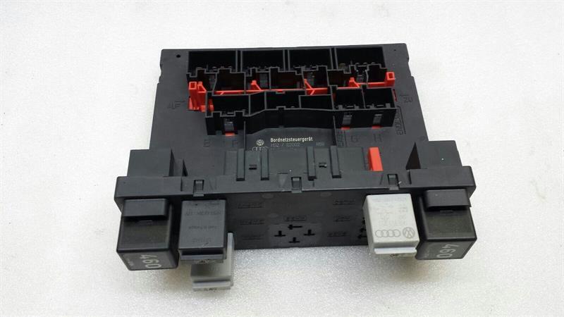Volkswagen Passat Fuse box VW Passat 3C 2.0 TDi Fuse Box 3C0937049AE on-bo...