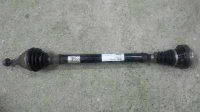 Volkswagen Passat labā priekšējā piedziņas vārpsta 3C0407272AJ piedziņas vārpsta priekšējā labā