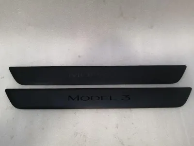 TESLA MODEL 3 STANDARD RANGE Türschweller MODEL 3 Türschwellerverkleidung
