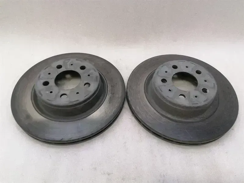 Tesla Model 3 TESLA MODEL 3 STANDARD RANGE Brake Disc Front 1044611-00-D FRONT BRAKE DISC Body type: Hatchback
Fuel: ELECTRIC
