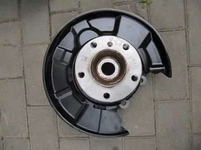 BMW 1 серия F20 F21 задна дясна главина 33326792516 Колесен лагер заден десен