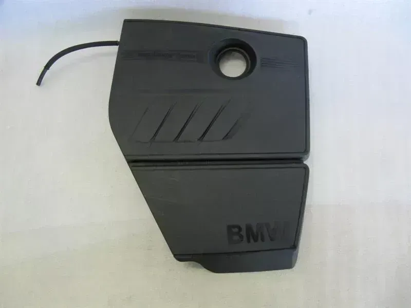 BMW 1 (E81 / E82 / E87 / E88) BMW 1 Series F20 1.6i Engine Cover 7608117 Cover with Vacuum Tank 116i Body type: Hatchback
Fuel: Petrol