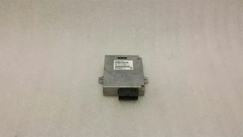 Mercedes-Benz A (W169) Mercedes E Class W211 Voice Control Module A2038208285 Voice Control Module Body type: Saloon
Fuel: Petrol