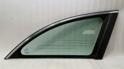 Mercedes R Class W251 RRH Quarter Glass A2516703050 Door Glass 1/4 Rear Right