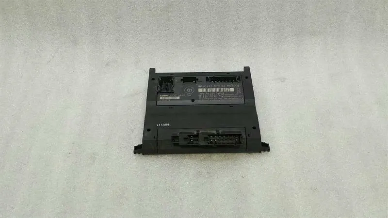 Mercedes S-Class W221 Right Seat Module A2218702286 Seat ECU Right.
