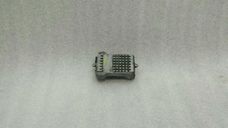 Mercedes-Benz CLK (W209) Mercedes CLK W209 Heater Resistor A2308210251 Blower Regulator Regulator Body type: Convertible
Fuel: Petrol