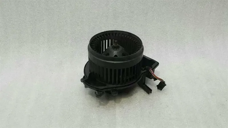 Mercedes-Benz CLK (W209) Mercedes CLK W209 Heater Blower A2038202614 Engine Heater Blower. Body type: Convertible
Fuel: Petrol