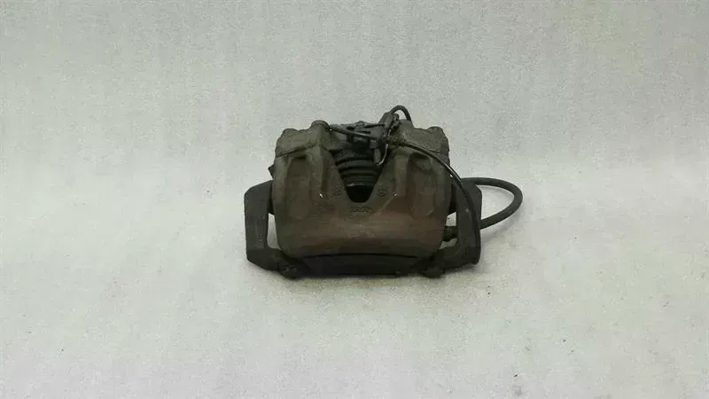 Mercedes-Benz C (W204) Right Front Calliper Mercedes E Class W207 FRH Caliper A2044213681 F...