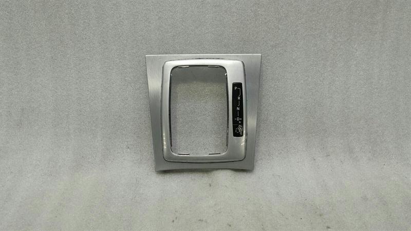 Mercedes-Benz C (W204) Gear selector Surround Mercedes E Class W207 RHD Gear Selector Surroun...
