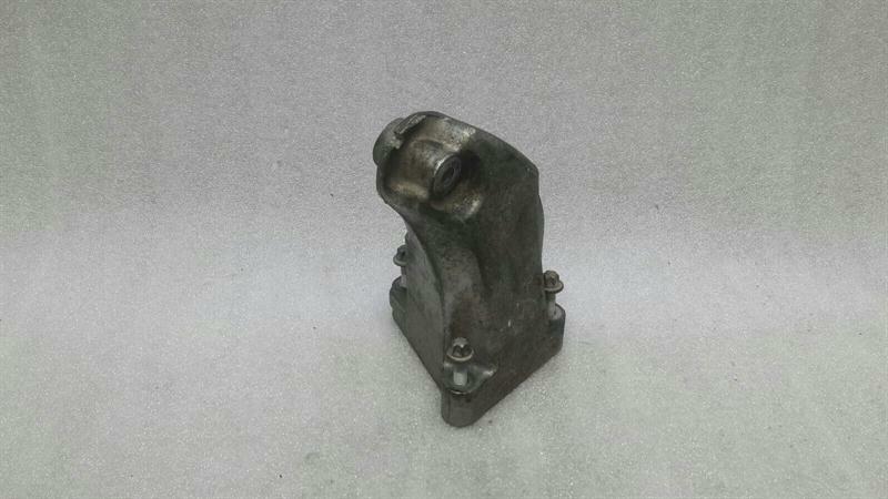 Mercedes-Benz C (W204) Engine Mount Mercedes E Class W207 Engine Mount A6422230604 ...