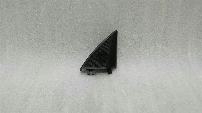Mercedes-Benz C (W204) Speaker