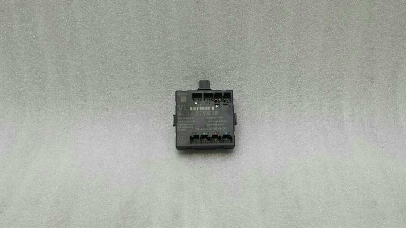 Mercedes-Benz C (W204) Electronic module