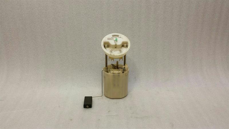 Mercedes-Benz C (W203) Fuel Primer Pump Mercedes E Class W211 E500 Fuel Primer Pump A21...