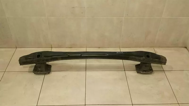 Mercedes-Benz C (W204) etupuskurin palkki Mercedes E Class W212 Rear Bumper Beam A2126102...