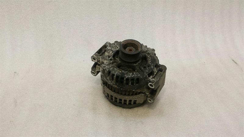 Mercedes-Benz C (W204) Alternator Mercedes E Class W212 Alternator A0131545602 Al...