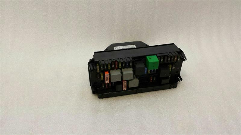 Mercedes-Benz A (W169) Mercedes E Class W212 Fuse Box A2129007104 Fuse Box SAM Front Front