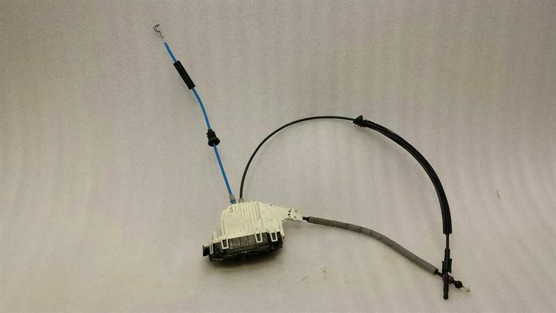Mercedes E Class W212 rear right door lock A2047302435 door lock rear right