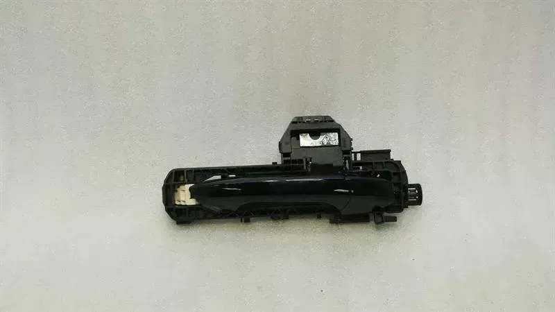 Mercedes-Benz C (W204) Door handle Mercedes E Class W212 FRH Door Handle A20476002...