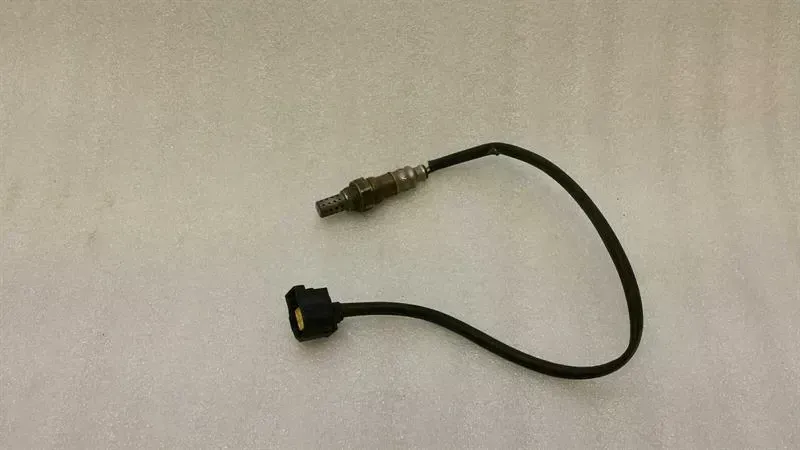 Mercedes-Benz C (W204) Lambda Sensor Mercedes E Class W212 Lambda Sensor 1502356T HO...