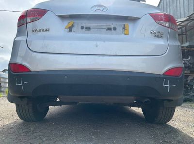 Bakre stötfångare HYUNDAI TUCSON II / ix35 I (LM) (2009-2017)