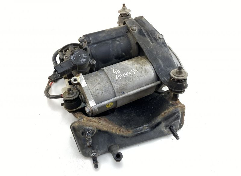 C2C27702 Air Suspension Compressor JAGUAR XJ (X350, X358) (2003-2009)
