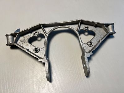 Оригинальный кронштейн крепления коробки передач Porsche 911 991 991 99137503903