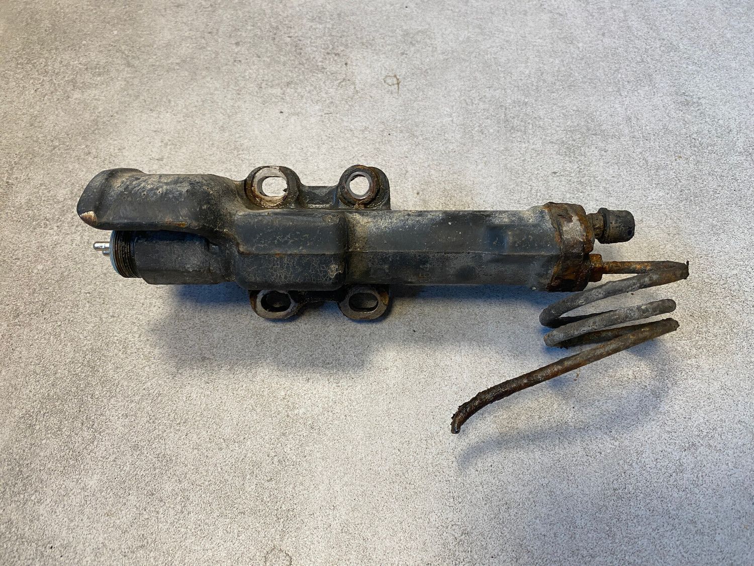 MERCEDES G-CLASS W463 shift cylinder differential lock A4633300054