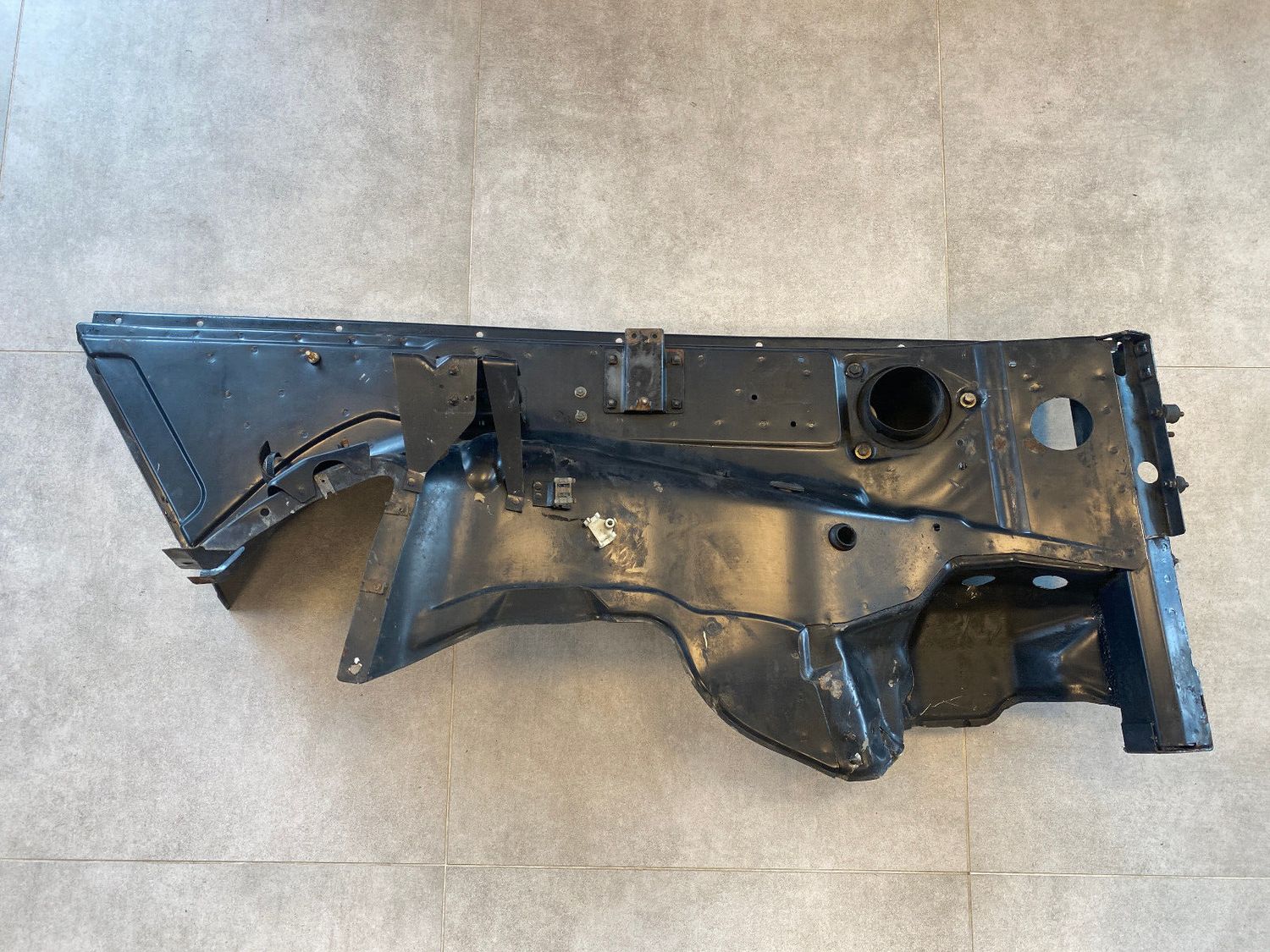 Mercedes G class W463 GENUINE Front Left Wheel Arch A4636201850