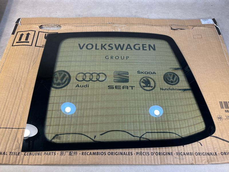 VW Transporter T5 GENUINE Rear RIGHT Window Glass Heated 7H1845502C