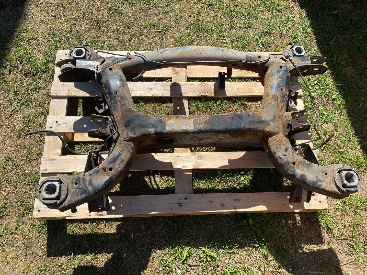 GENUINE BMW X5 E70 X6 E71 Rear axle carrier 33316863815