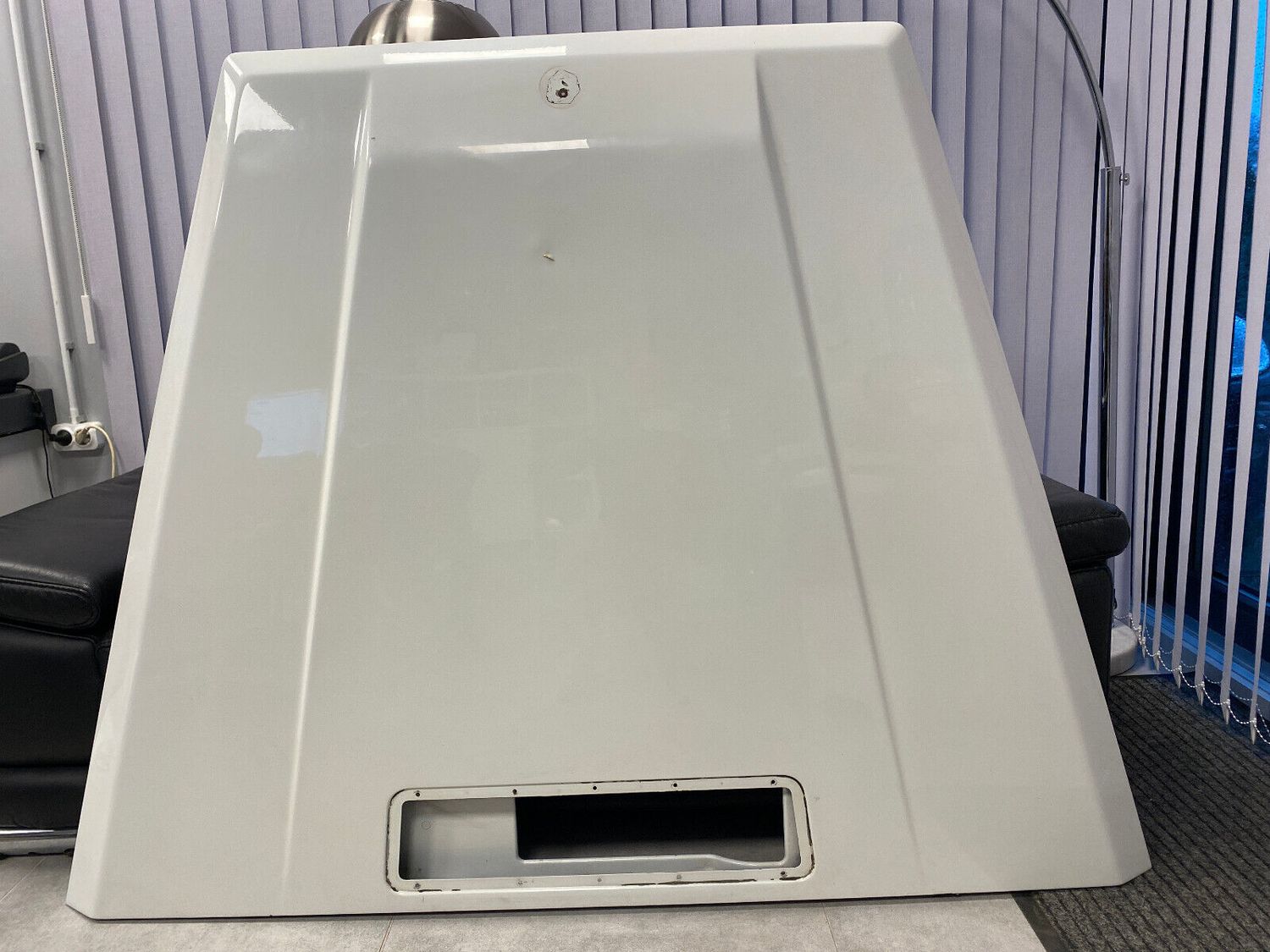 Mercedes G class W463 Genuine Hood Bonnet White A4638800657