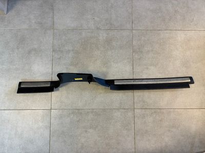 GENUINE Land Rover Range Rover Sport L320 Front Right Interior Step Trim